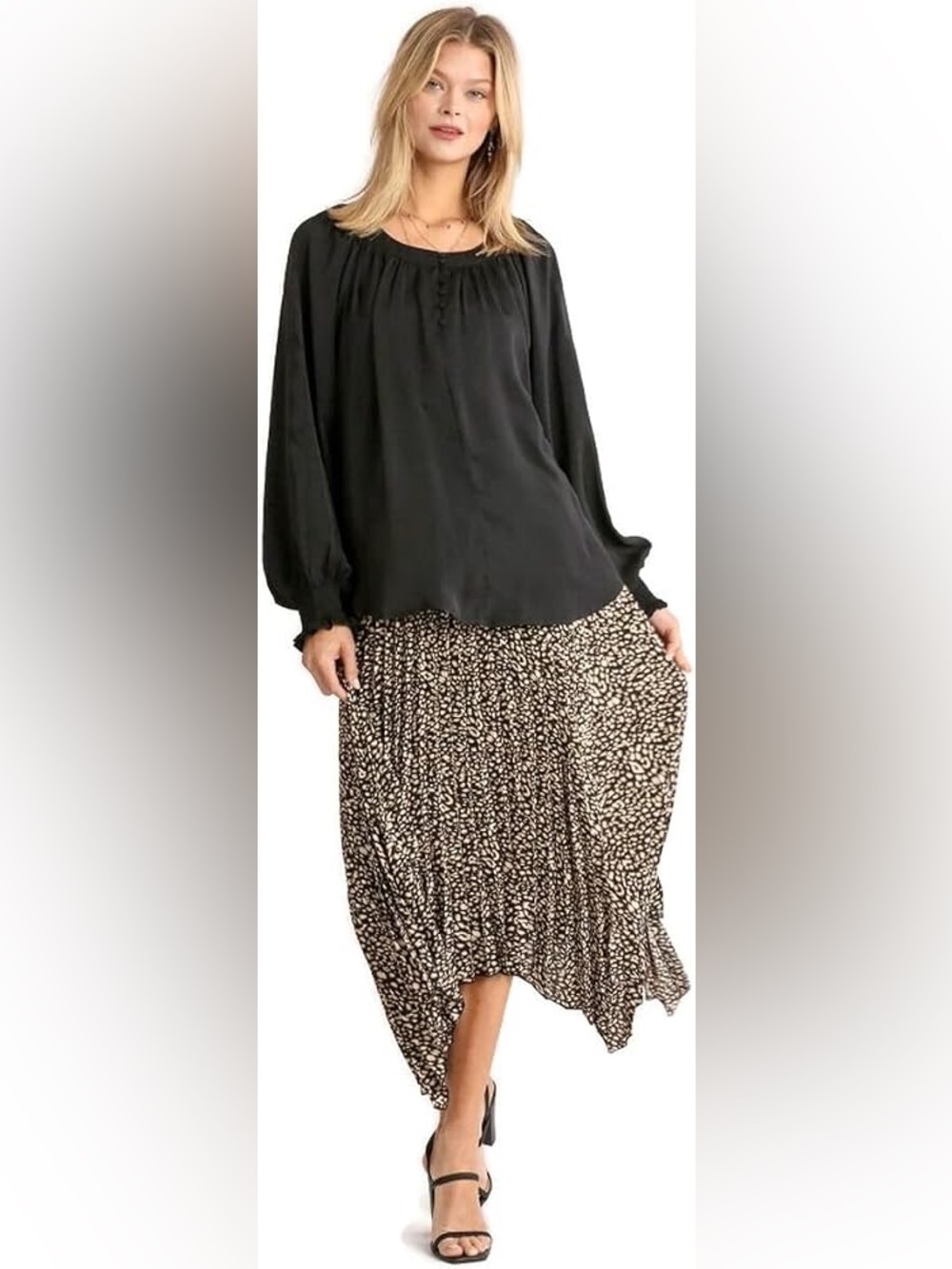 Umgee Black Long-Sleeve Button-Front Peasant Blouse